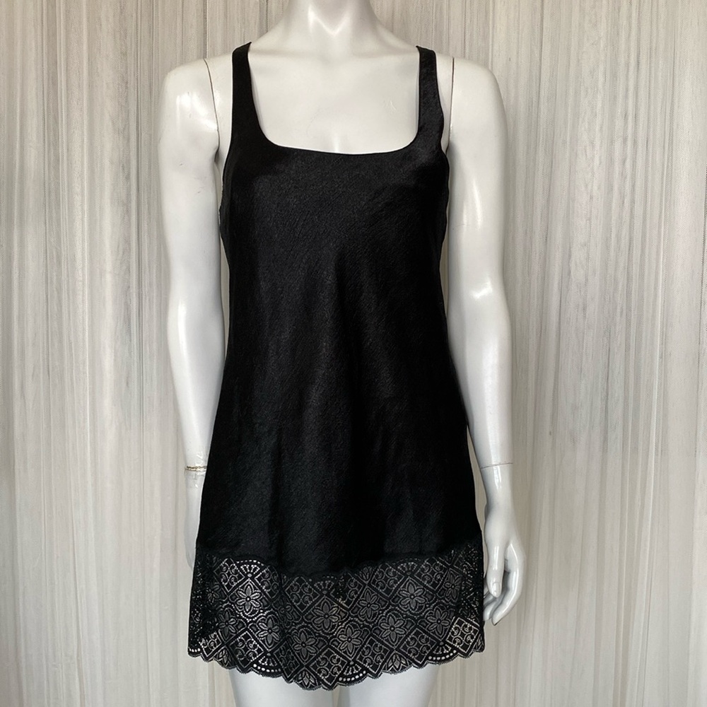 REDUCED!!Vintage 90’s Victoria’s Secret gold label black slip dress! Size S